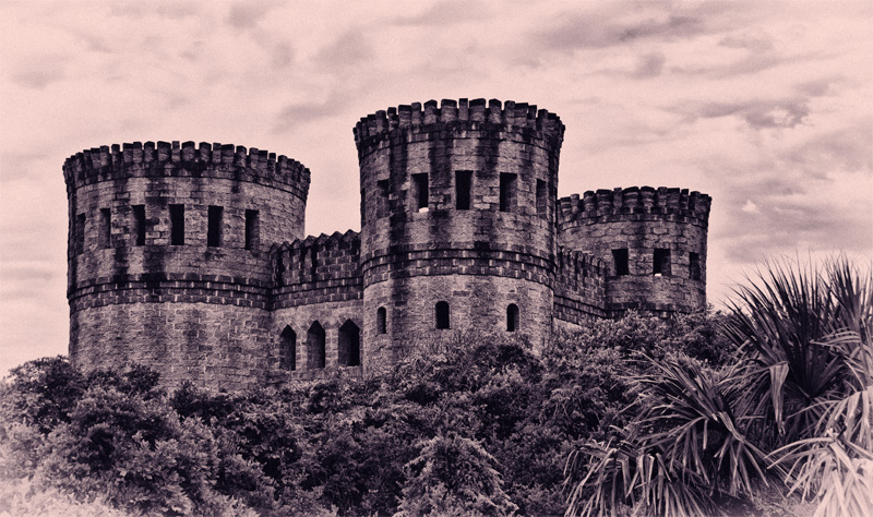 Castle Otttis-Toned