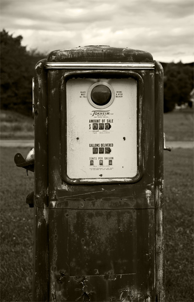 Green Gas Pump #32