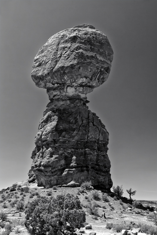 Balanced Rock-Arches NP